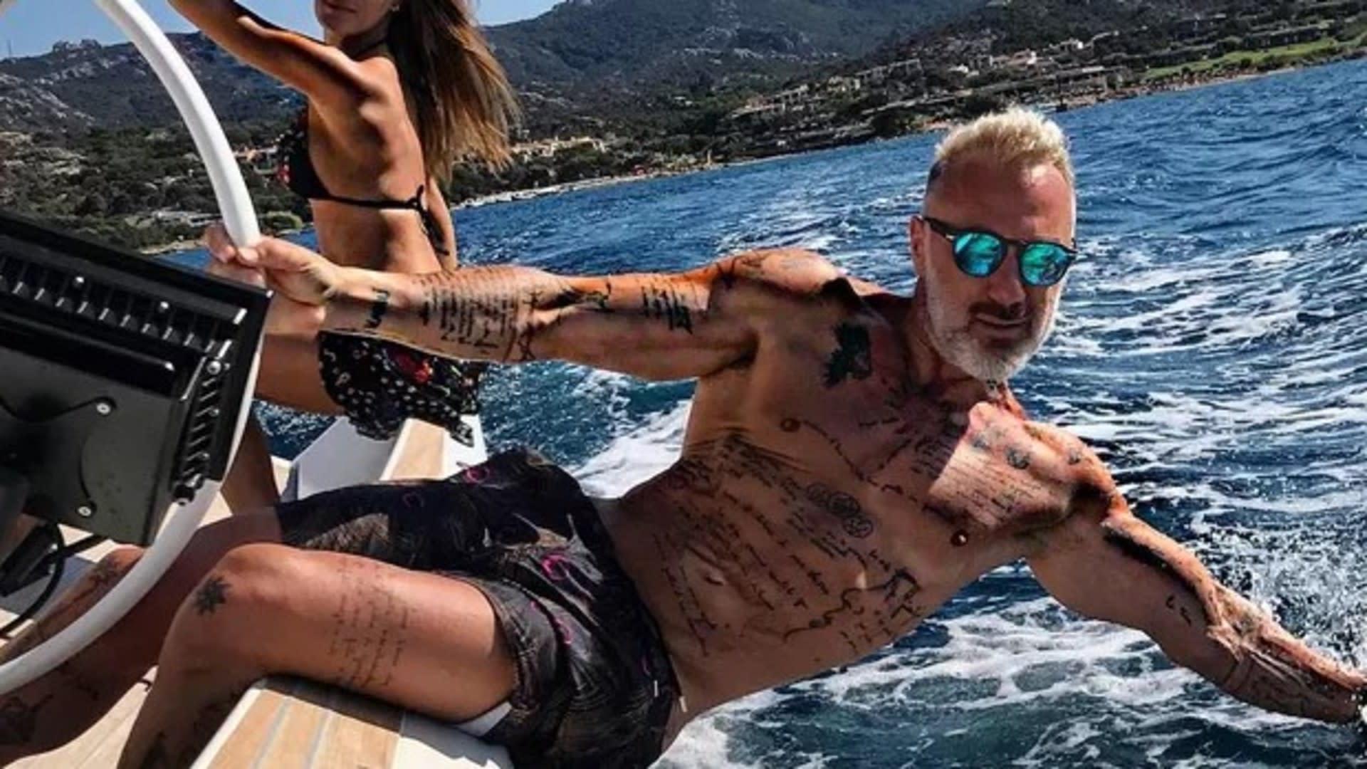 O velho da lancha Gianluca Vacchi - o velho da lancha italiano com Anitta