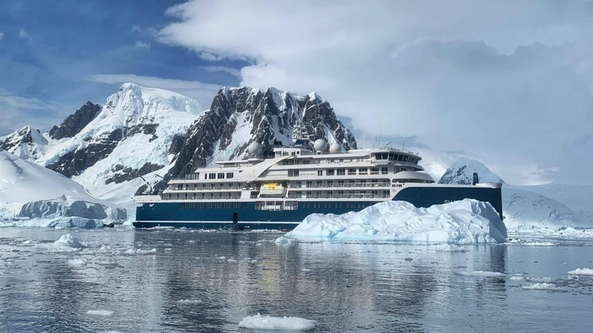 Expedição para a Antartica em cruzeiro de luxo - Panrotas, Mari Campos Expedição para a Antártica em cruzeiro de luxo