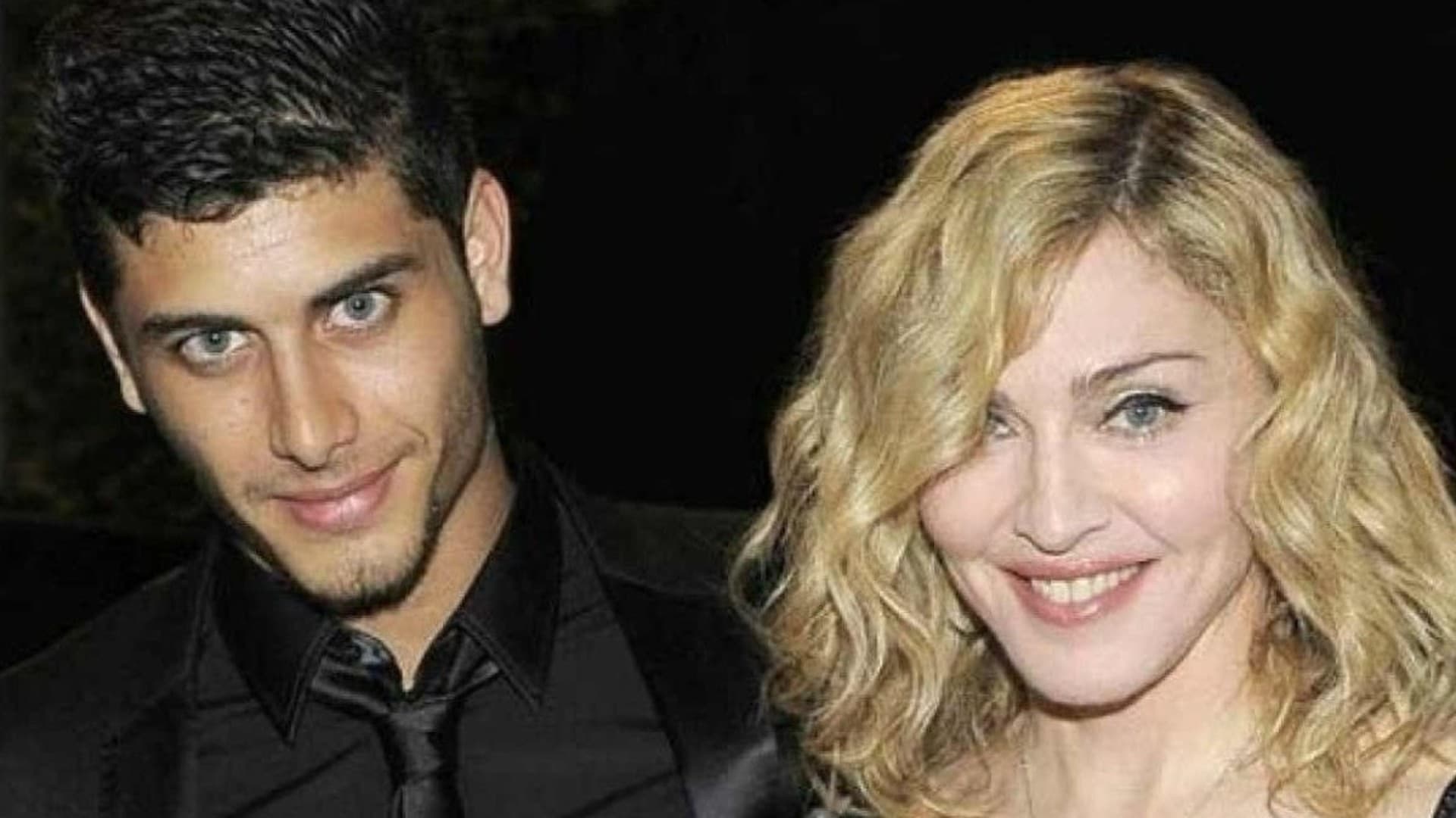 Madonna e Jesus tinham 29 anos de diferença de idade na época da relação Madonna e Jesus tinham 29 anos de diferença de idade na época da relação