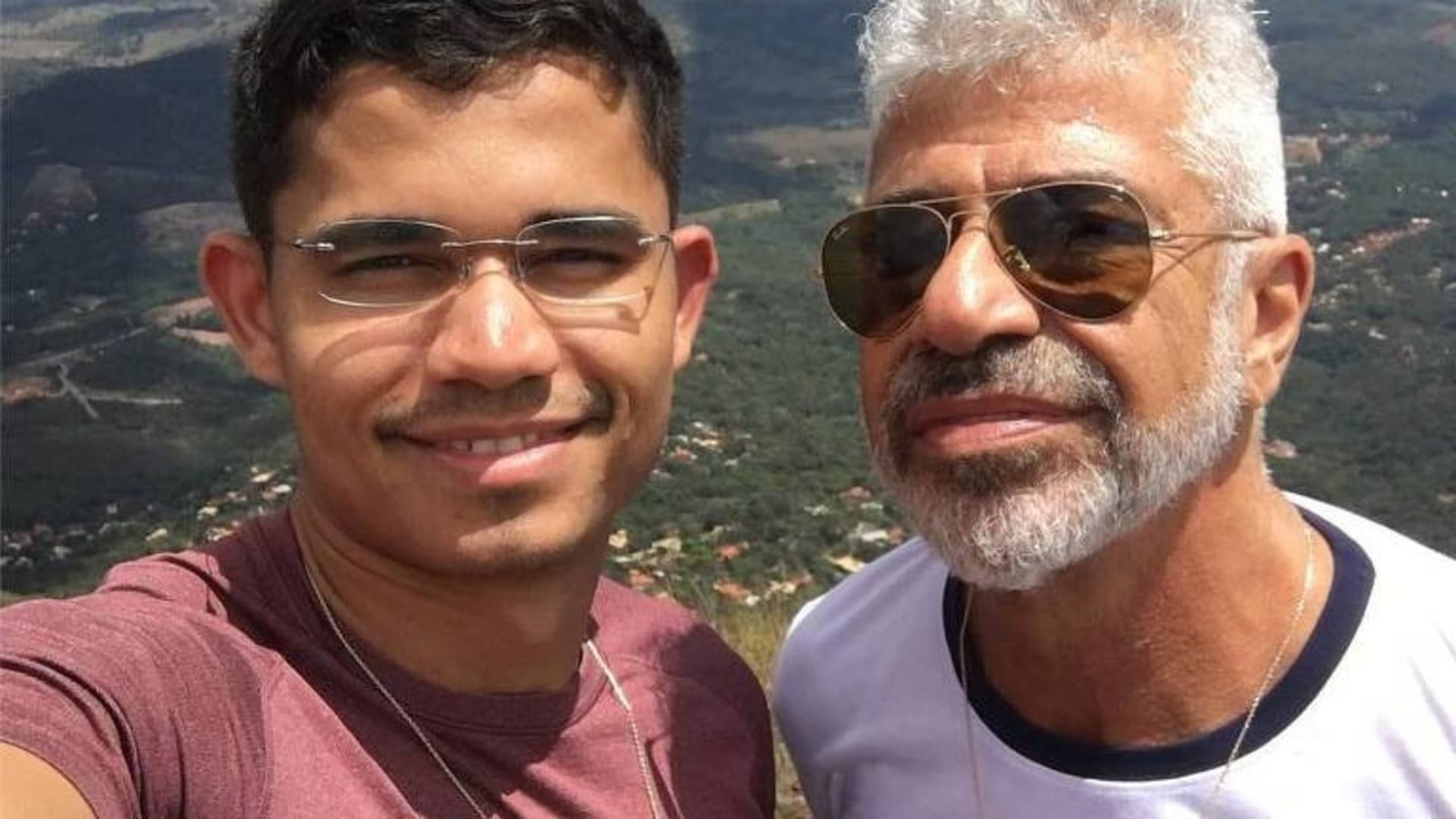 O cantor Lulu Santos e seu namorado, Clebson Teixeira - Reprodução/Instagram O cantor Lulu Santos e seu namorado, Clebson Teixeira - Reprodução/Instagram