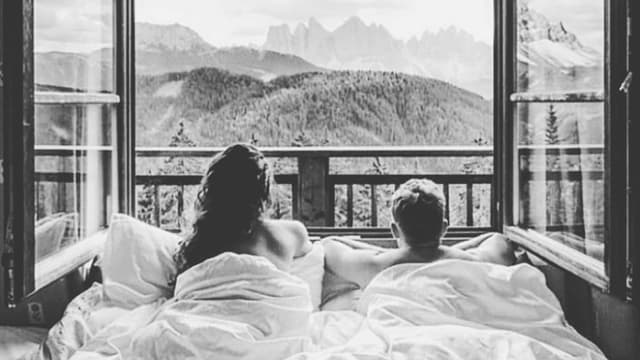 Como ter um caso discreto com uma mulher mais nova e atraente