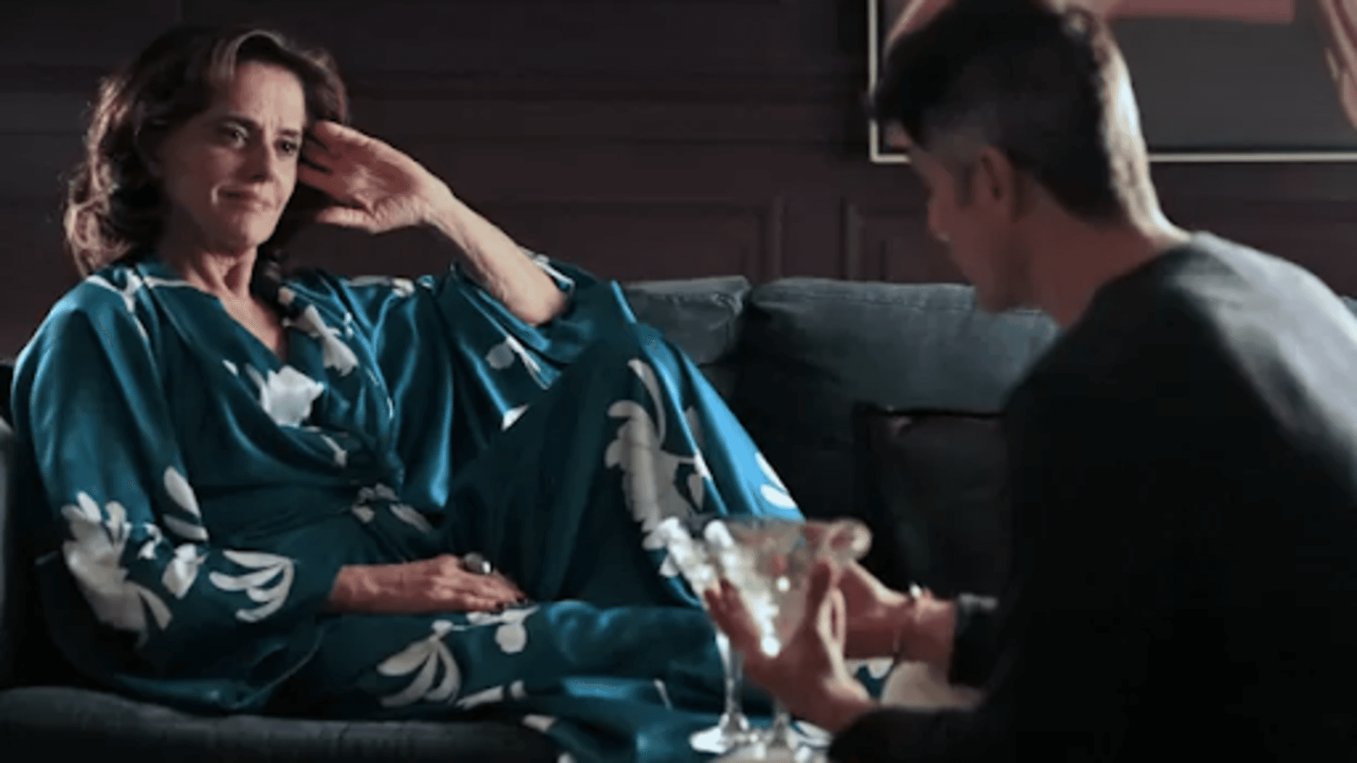 Velhas ricas: Poder, beleza e muito mais Velhas ricas, relacionamento com mulheres mais velhas, sugar mommy