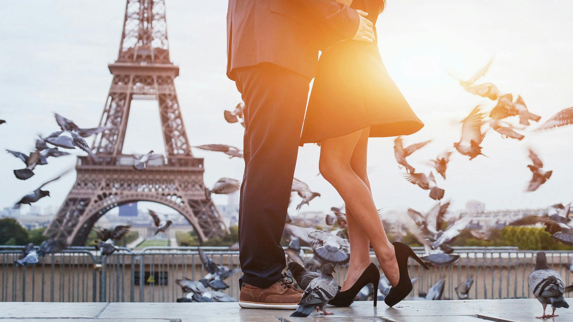 Casal em um encontro Sugar em uma viagem a Paris.