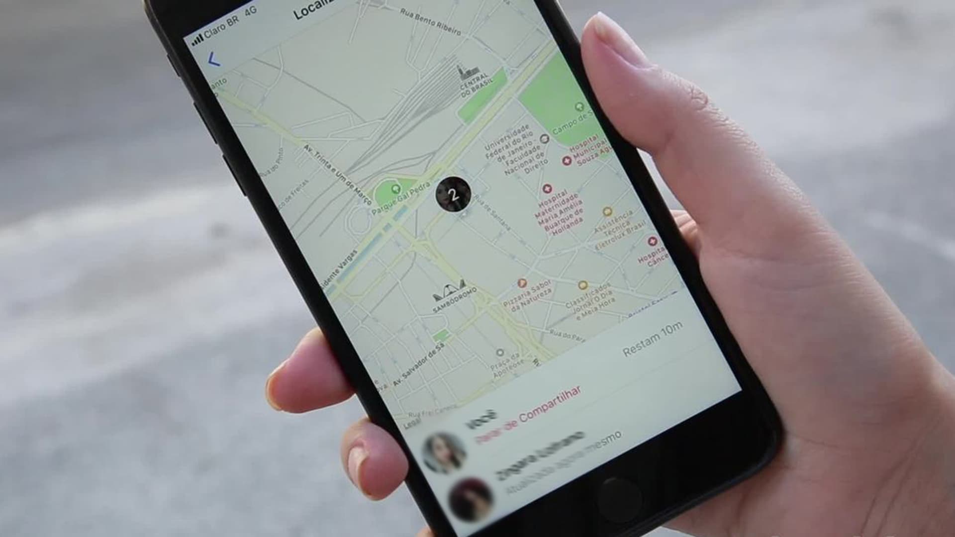 Compartilhar localização com um amigo. Compartilhar localização com um amigo.